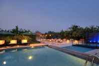 Swimming Pool The Tigress Resort & Spa, Ranthambore