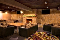 Bar, Cafe and Lounge Hotel Alpina