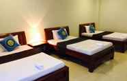 Kamar Tidur 6 Blue Diamond Guest House - Hostel