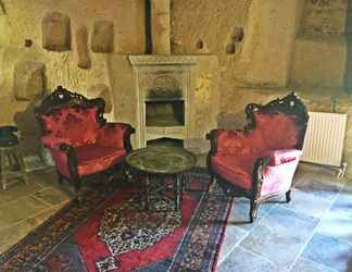 Lobby 2 Antique Terrace Suites