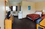 Phòng ngủ 4 Wingham Motel