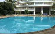 Swimming Pool 4 Sandy Beach Condo 17D