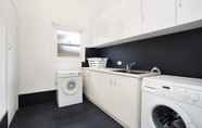 Accommodation Services 2 Newcastle Executive Homes - Cooks Hill Cottage