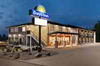 Exterior Days Inn by Wyndham 100 Mile House