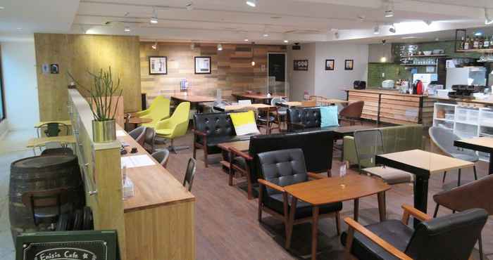 ร้านอาหาร Hostel Enisia Namba