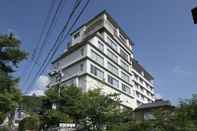Luar Bangunan onsen hotel Omoto