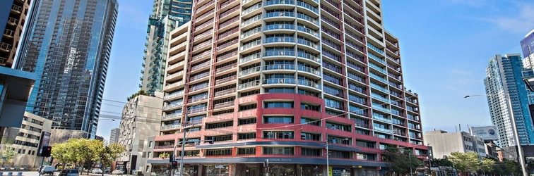 Exterior Southbank Tower Apartments