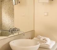 In-room Bathroom 5 Rodostamo Hotel & Spa - Adults friendly