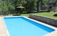 Swimming Pool 4 Hotel Rural Riogazas