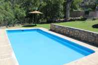 Swimming Pool Hotel Rural Riogazas