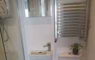 In-room Bathroom 3 Studio 95 Kirkby Lonsdale