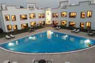 Swimming Pool Golden Tulip Khajuraho