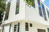 Luar Bangunan Montrose Guesthouse Suites