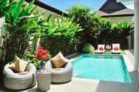 สระว่ายน้ำ Ka Villa Rawai : Peaceful 4 Bedrooms