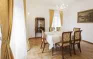 ร้านอาหาร 5 Holiday Home 'suite Sarandrea' in Rome Vatican Saint Peter Area