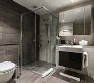 Toilet Kamar 3 The Branksome Hotel And Residences
