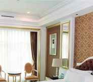 Bilik Tidur 5 Dongguan Silver Holiday Hotel