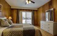 Bilik Tidur 4 Charlton Suites Guest House