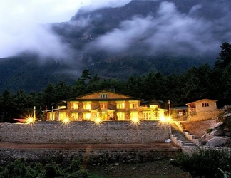 Exterior 2 Mountain Lodges of Nepal - Monjo