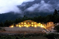 Exterior Mountain Lodges of Nepal - Monjo