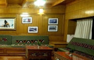 Lobby 5 Mountain Lodges of Nepal - Namche