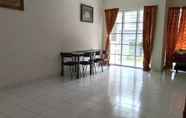 Kamar Tidur 5 Nadrah Putrajaya Homestay