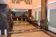 Lobby Bronze Palace