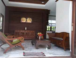 Lobby 2 Amintra 1 Villa