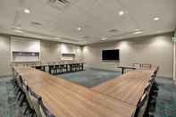 Functional Hall Home2 Suites by Hilton Perrysburg Levis Commons Toledo