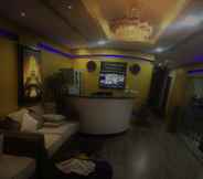 Lobi 4 Romooz Inn Hotel Suites