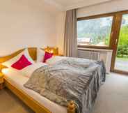 Phòng ngủ 4 ALP-CHALET Ferienwohnungen Kleinwalsertal