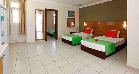 寝室 2 Sunlight Garden Hotel