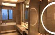 Toilet Kamar 4 Jinan Luxury Blue Horizon Hotel