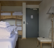 ห้องนอน 5 Rinderberg Swiss Alpine Lodge