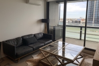 Ruang Umum Melbourne Docklands Luxury Seaview Apartment