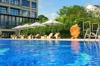 สระว่ายน้ำ Silver World Hotels Resorts
