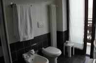 In-room Bathroom Design Suite Tirano