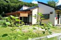 Exterior Kitchen Garden