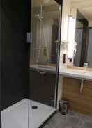 BATHROOM Ibis Rouen Centre Rive Gauche Mermoz