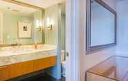 ห้องน้ำภายในห้อง 5 Ala Moana Hotelcondo by Luana Vacation Rental