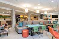 Lobby Home2 Suites by Hilton Louisville Downtown NuLu