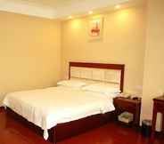 Bedroom 6 GreenTree Inn Shantou Chaoyang District Mianxi Road Hotel