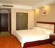 Bedroom 7 GreenTree Inn Shantou Chaoyang District Mianxi Road Hotel