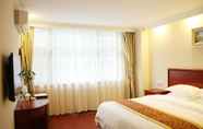 Kamar Tidur 6 GreenTree Inn Shanghai Pudong Airport Heqing Huanqing Middle Road Express Hotel