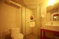 Toilet Kamar GreenTree Inn Yantai Longkou East Bus Station Shell Hotel