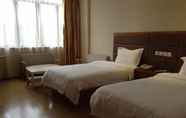 Bedroom 7 GreenTree Inn Shanghai Caohejing Songjiang Jiuxin Road Business Hotel