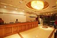 Lobi GreenTree Inn Yangquan District Desheng Street Industry and Trade Building Express Hotel