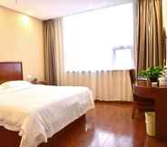 Bedroom 7 GreenTree Inn BaoDing Xiong county XiongZhou Road Express Hotel