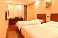 Bedroom GreenTree Inn BaoDing Xiong county XiongZhou Road Express Hotel