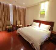 Bedroom 7 GreenTree Inn Shanghai Jiading Anting Motor City Express Hotel